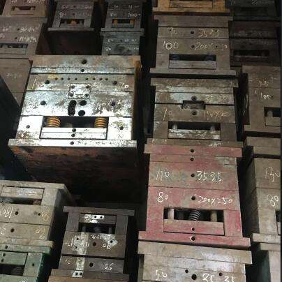 回收模具
